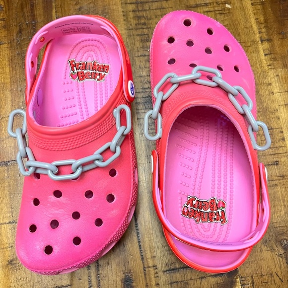 🆕CROCS x Frankenberry Limited Edition Crocs sizes W6, M4. - Picture 5 of 10